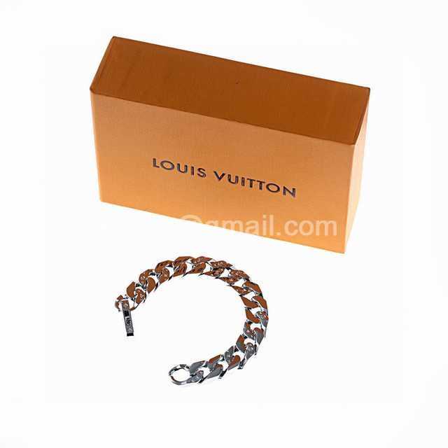 CB10085 LV Bracelet