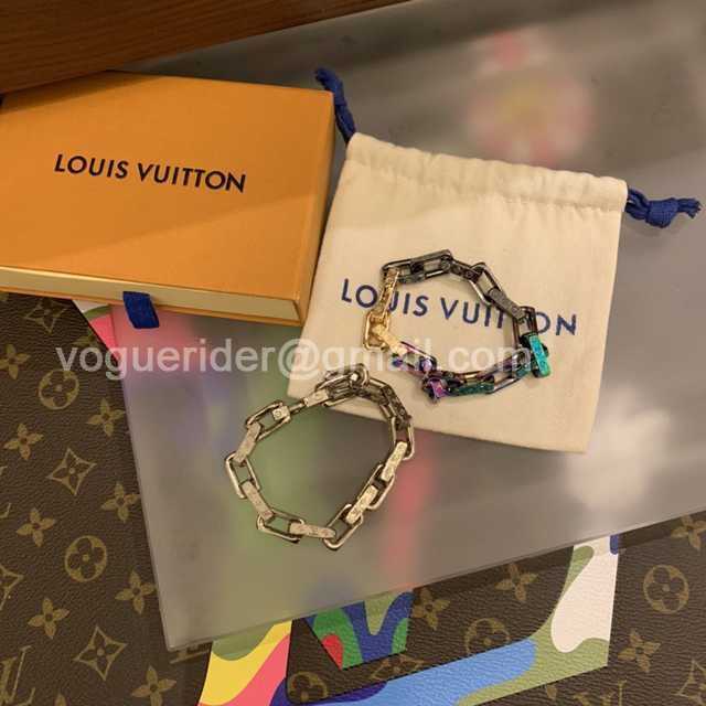 CB10099 LV Bracelet