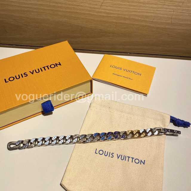 CB10104 LV Bracelet