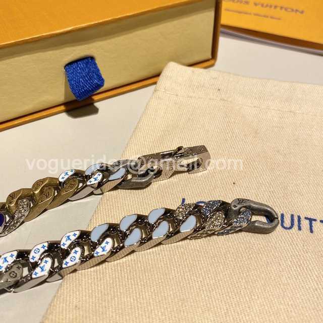 CB10104 LV Bracelet