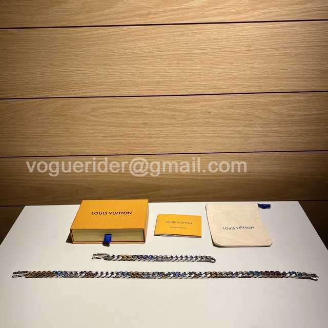 CB10104 LV Bracelet