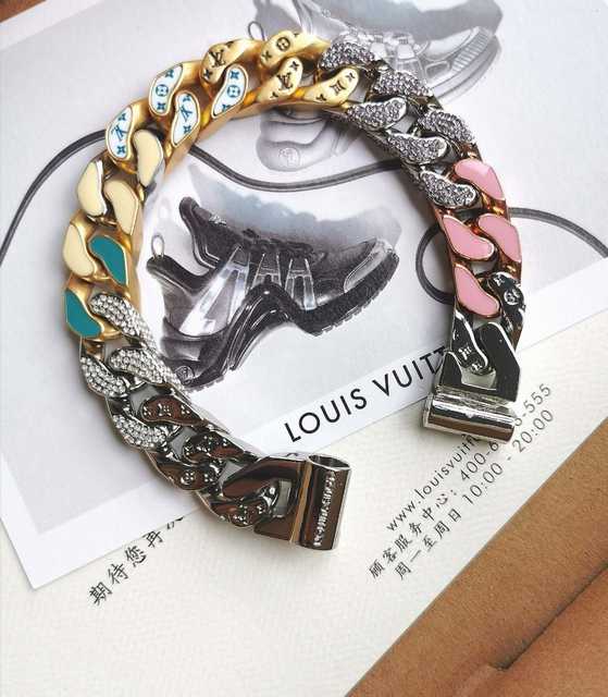 CB10118 LV Bracelet