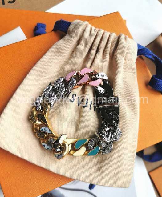 CB10118 LV Bracelet
