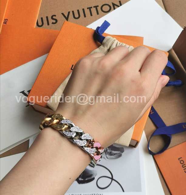 CB10118 LV Bracelet