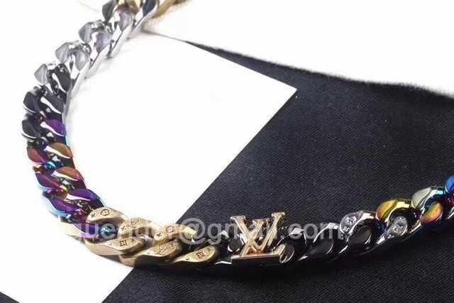 CB10122 LV Necklace