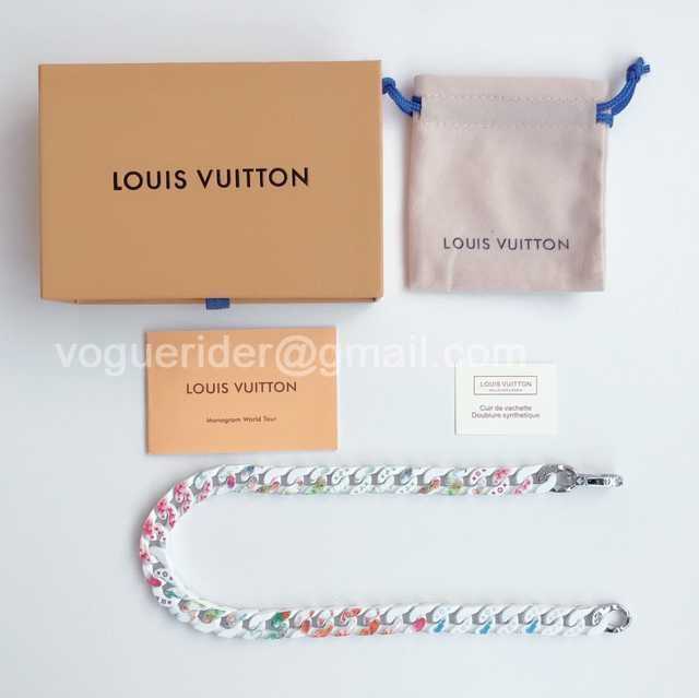 CB10135 LV Necklace