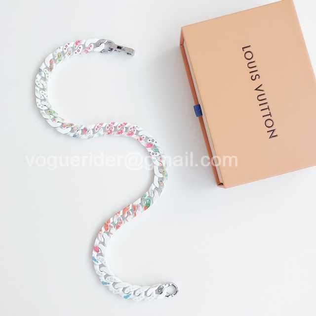 CB10135 LV Necklace