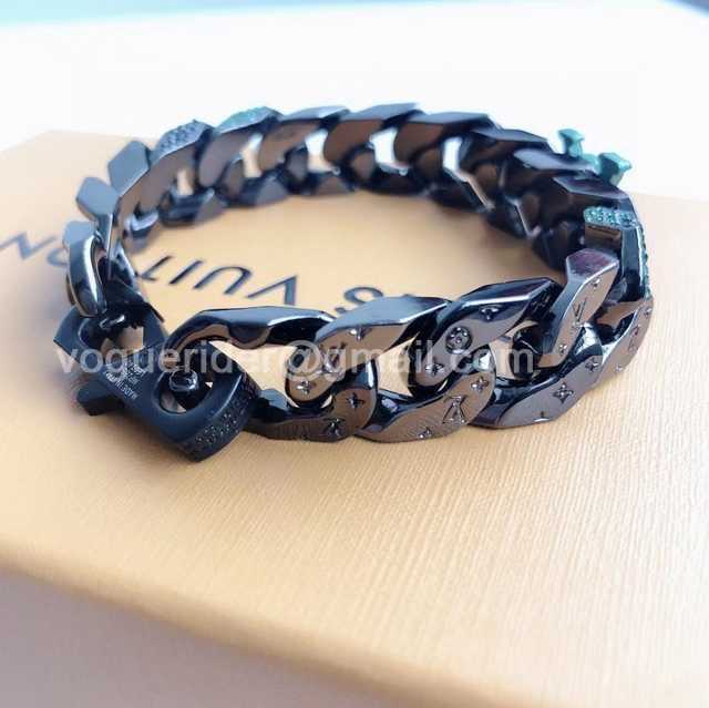 CB10136 LV Bracelet CB10136 LV Bracelet