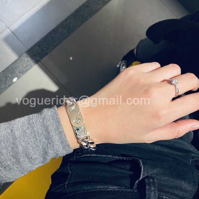 CB10138 LV Bracelet CB10138 LV Bracelet