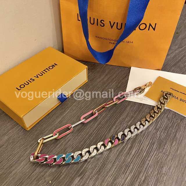 CB10142 LV Necklace