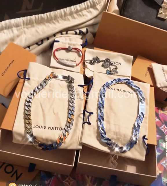 CB10147 LV Bracelet/Necklace CB10147 LV Bracelet/Necklace