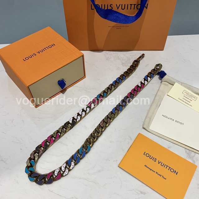 CB10158 LV Necklace CB10158 LV Necklace