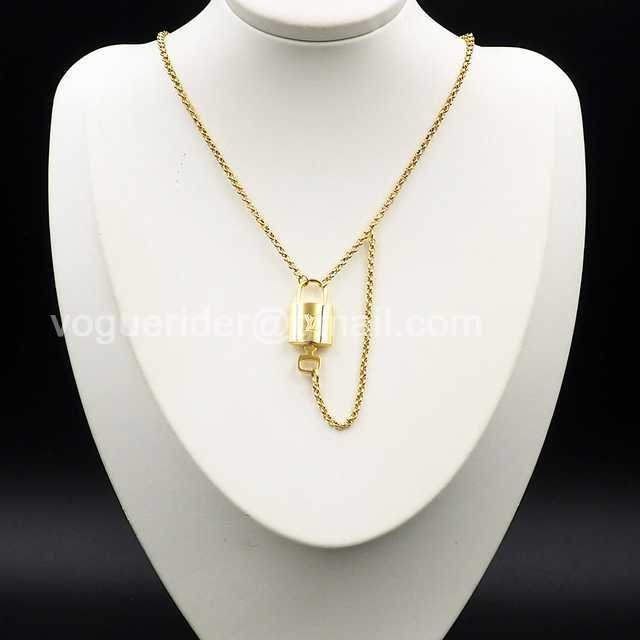 Louis Vuitton Locky jwl6843