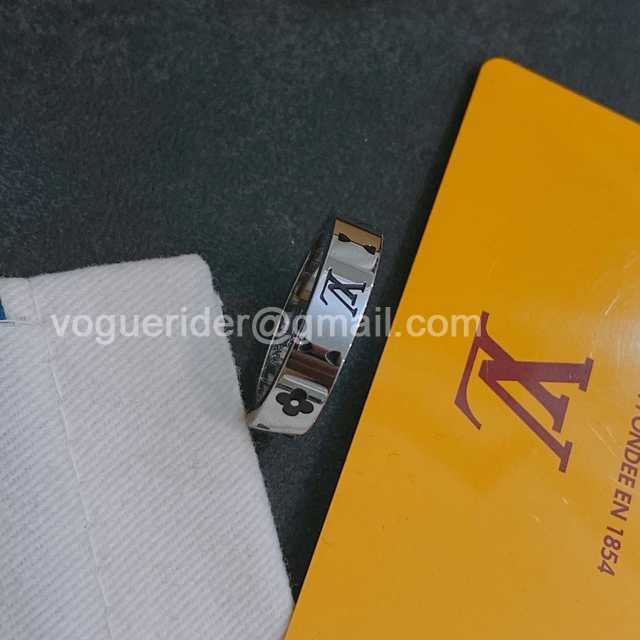 Louis Vuitton jwl6881 Louis Vuitton jwl6881