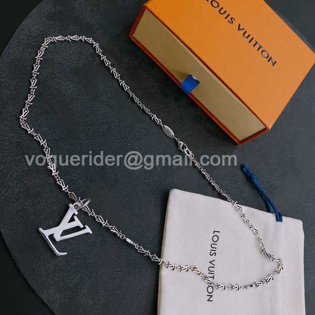 Louis Vuitton jwl6897