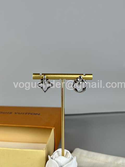 Louis Vuitton Flowergram jwl6904