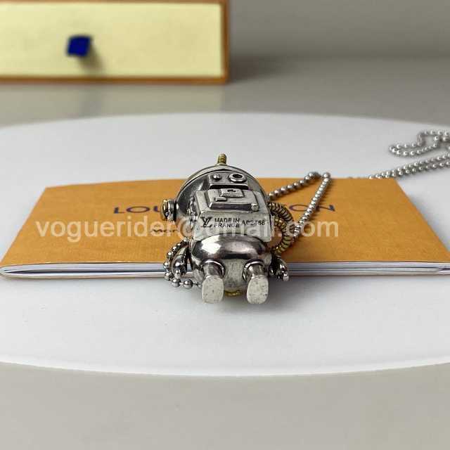 Louis Vuitton Spaceman Necklace jwl6922
