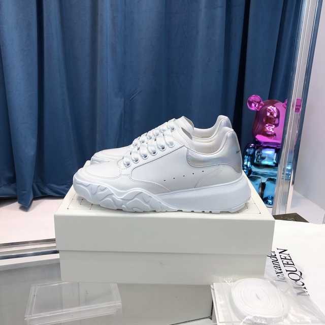 Alexander McQueen Sneaker