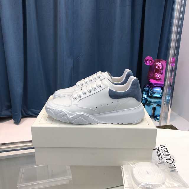Alexander McQueen Sneaker