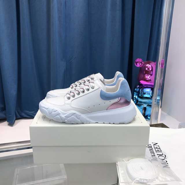 Alexander McQueen Sneaker