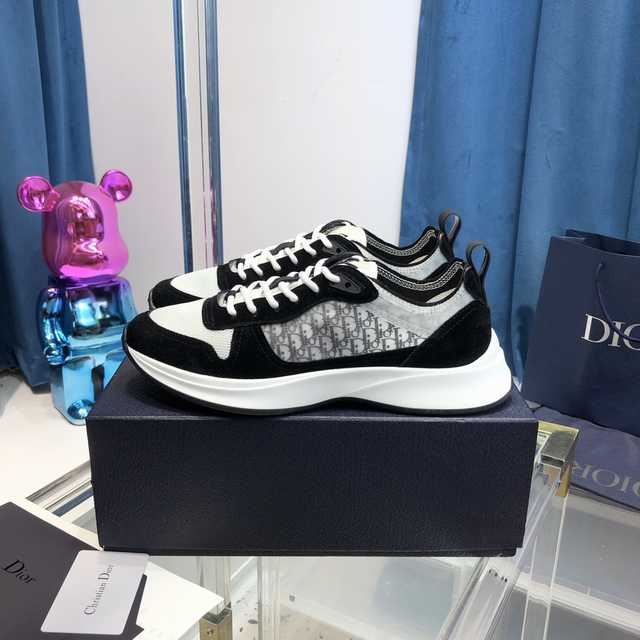 Dior B25 Runner