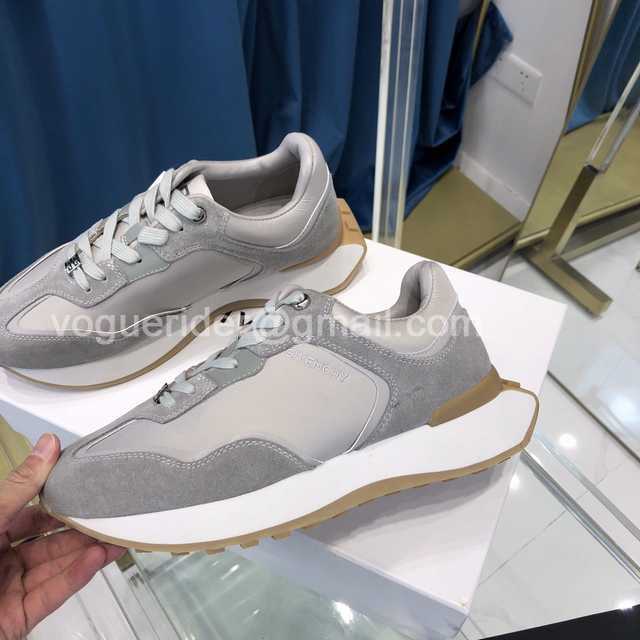 Givenchy Runner