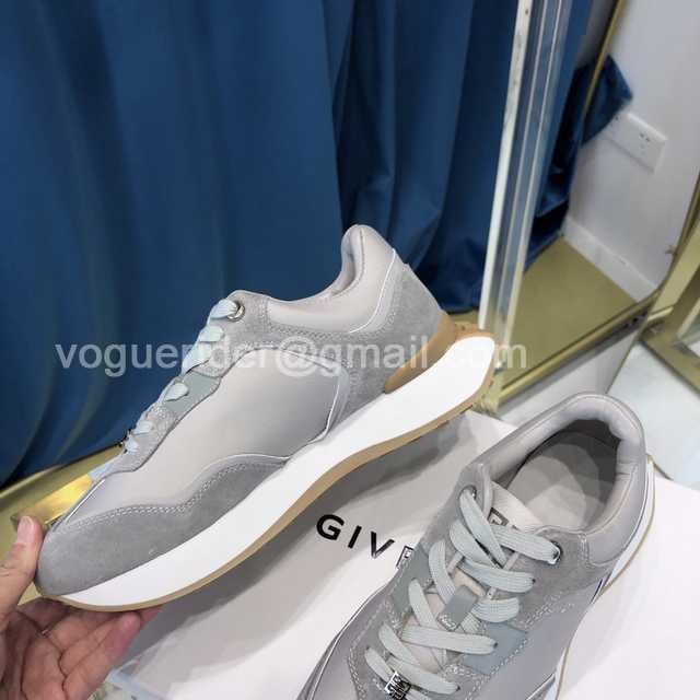 Givenchy Runner