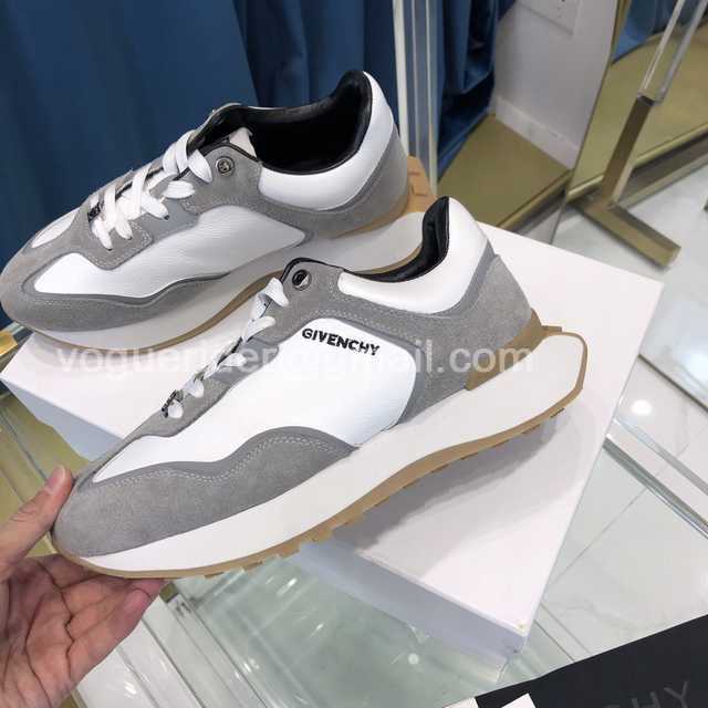 Givenchy Runner