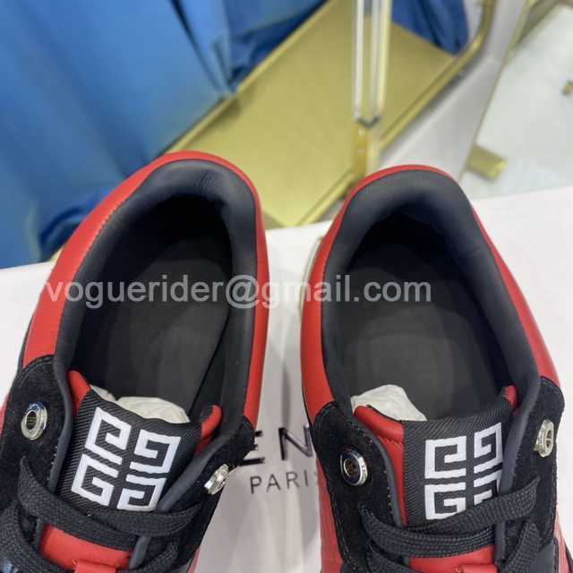 Givenchy Runner