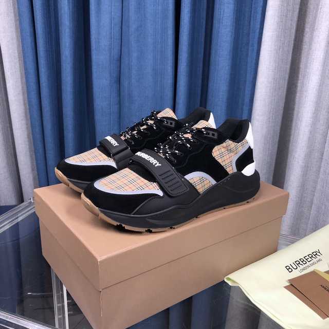 Burberry Vintage Sneaker