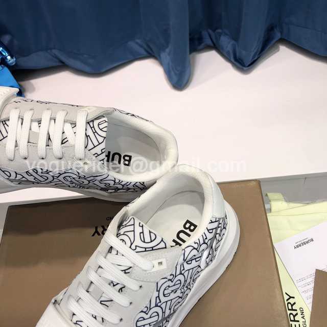 Burberry Vintage Sneaker