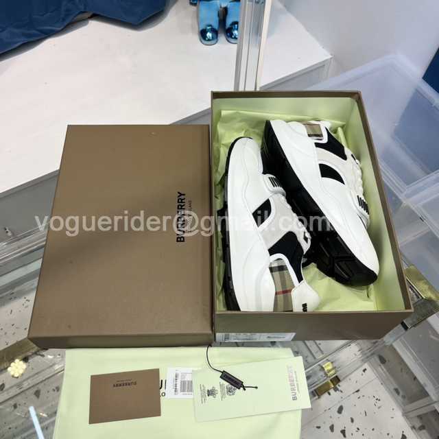 Burberry Vintage Sneaker