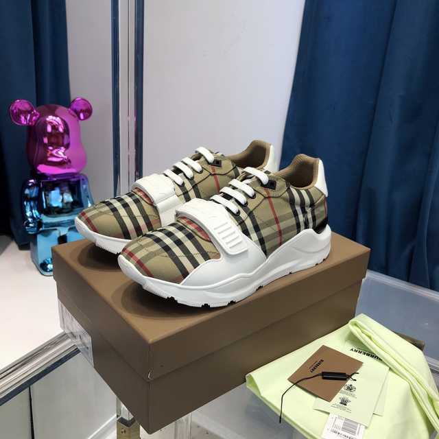 Burberry Vintage Sneaker