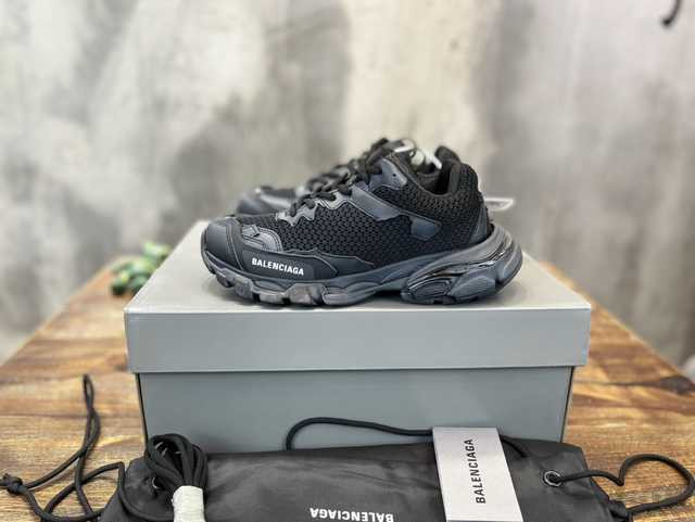 Balenciaga Track.3