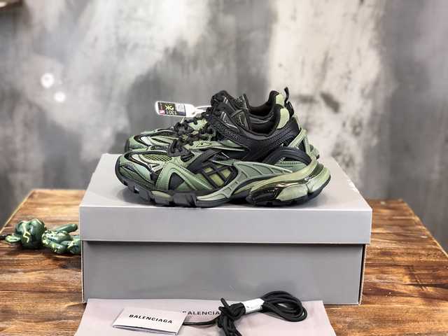 Balenciaga Track.2
