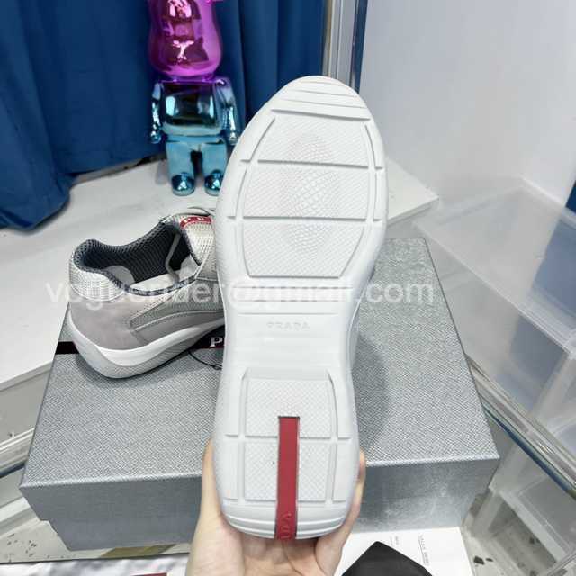 Prada Sneaker v2