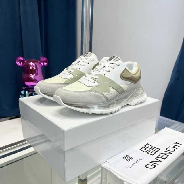 Givenchy TPU sneaker