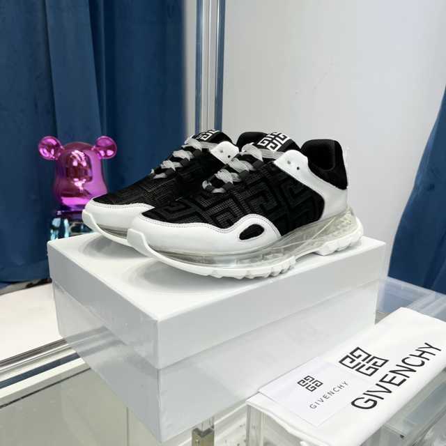Givenchy TPU sneaker
