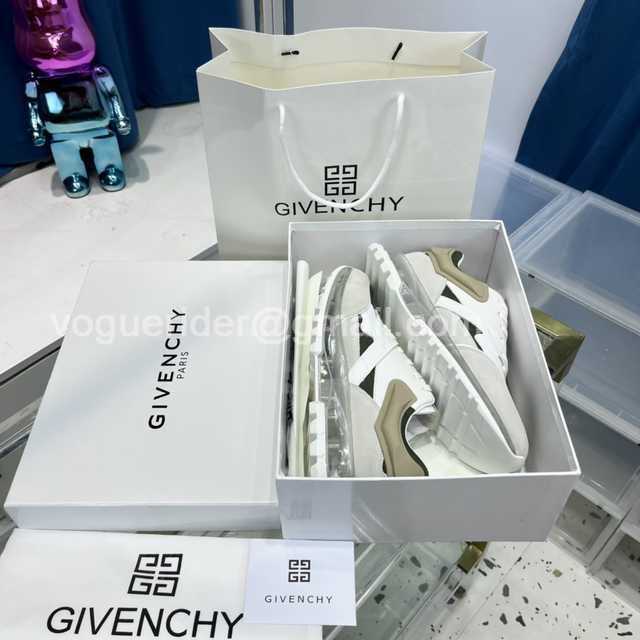 Givenchy TPU sneaker