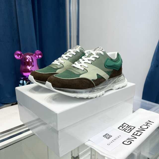 Givenchy calfskin sneaker