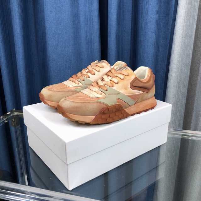 Givenchy calfskin sneaker
