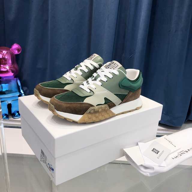 Givenchy TPU sneaker
