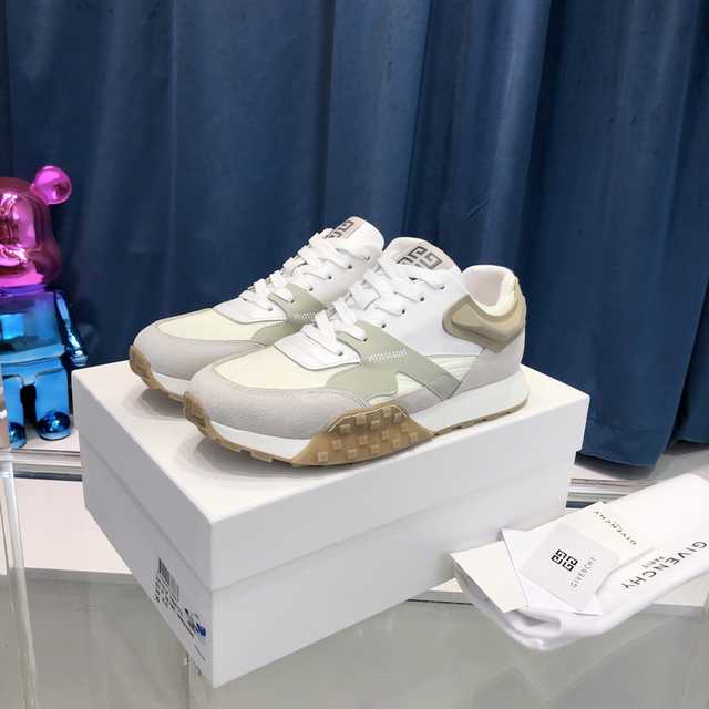 Givenchy TPU sneaker