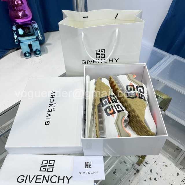 Givenchy calfskin sneaker