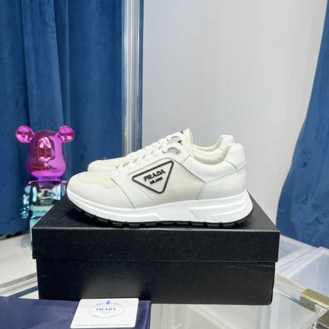 Prada classic sneaker