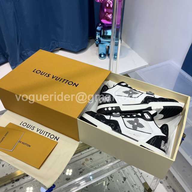 Louis Vuitton 22 runway Louis Vuitton 22 runway