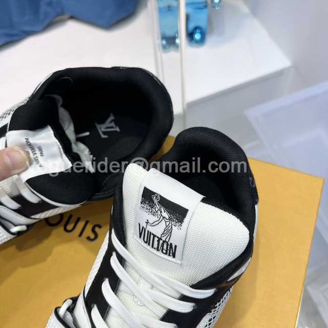 Louis Vuitton 22 runway Louis Vuitton 22 runway