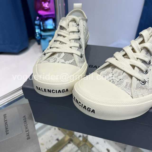 Balenciaga Paris canvas