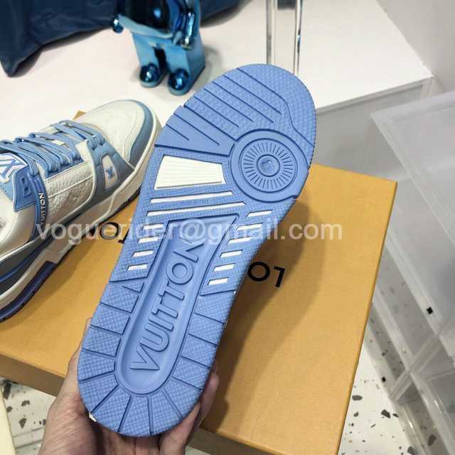 Louis Vuitton 22 runway