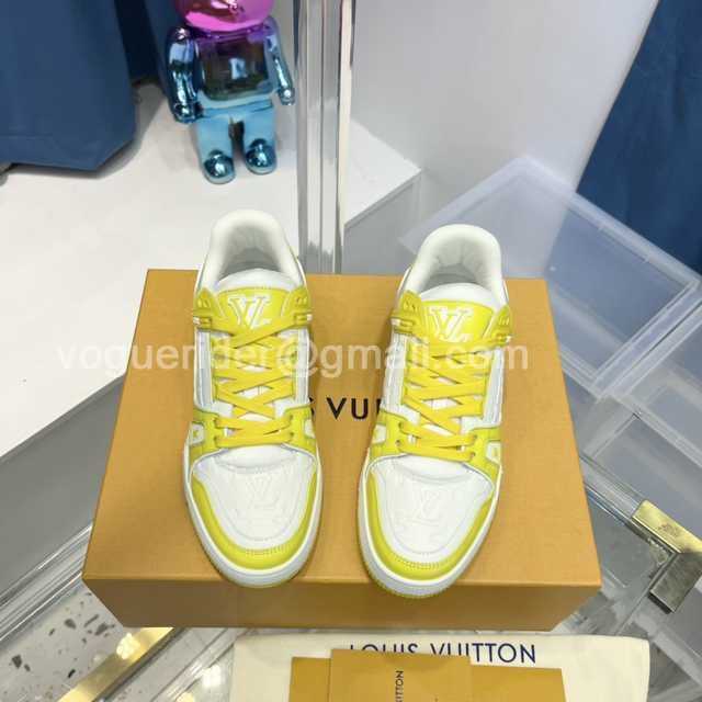 Louis Vuitton 22 runway